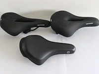 3x fietszadel div. waaronder nextcover