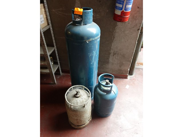 3x gasfles - afbeelding 1 van  2