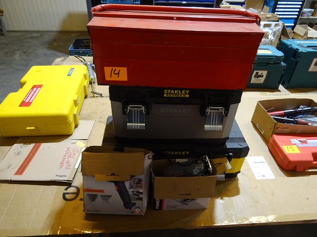3x gereedschapskoffer + divers gereedschap - afbeelding 1 van  6