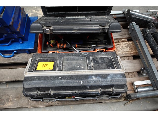 3x gereedschapskoffer + inhoud - afbeelding 2 van  6