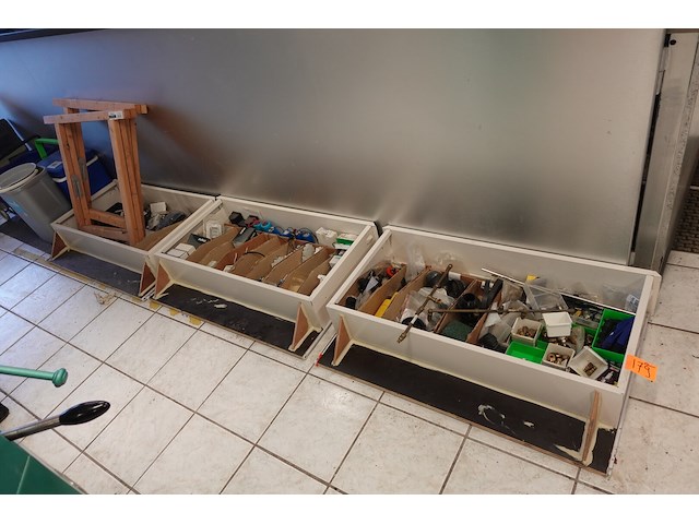 3x grijpbak + inhoud - afbeelding 1 van  6