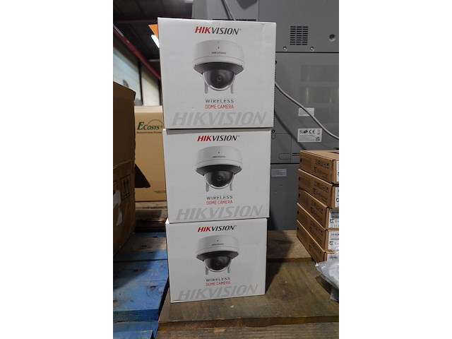 3x hikvision dome camera 4mp - afbeelding 1 van  2