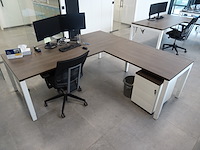 3x hoekbureau + 3x ladekastje en 3x bureaustoel - afbeelding 2 van  5