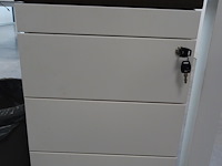 3x hoekbureau + 3x ladekastje en 3x bureaustoel - afbeelding 3 van  5