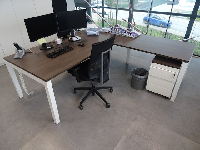 3x hoekbureau + 3x ladekastje en 3x bureaustoel - afbeelding 5 van  5