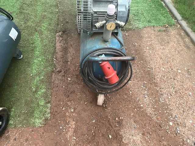 3x hogedrukcompressor - afbeelding 6 van  7