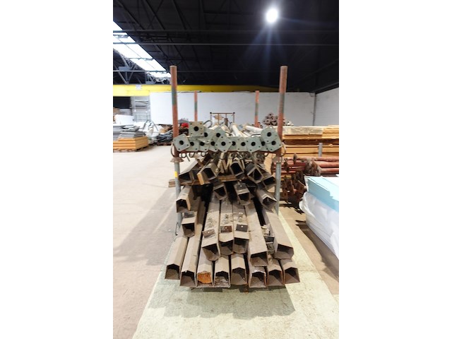 3x houder met inhoud - afbeelding 4 van  5