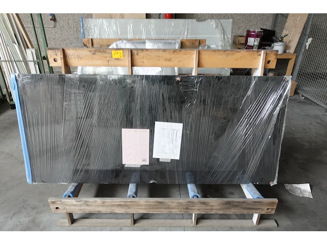 3x houten glasbok + inhoud - afbeelding 2 van  4