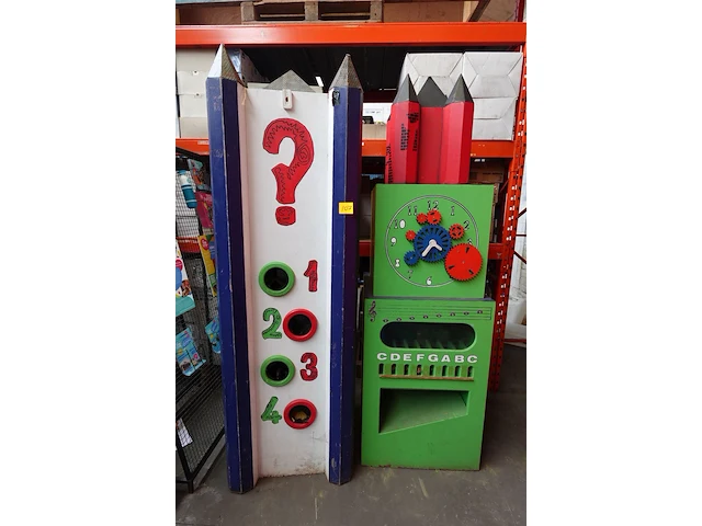 3x houten kasteel - afbeelding 1 van  11