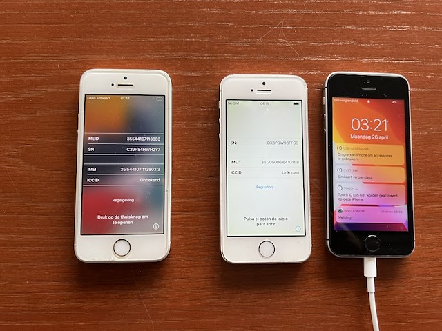 3x i-phone se - afbeelding 5 van  6