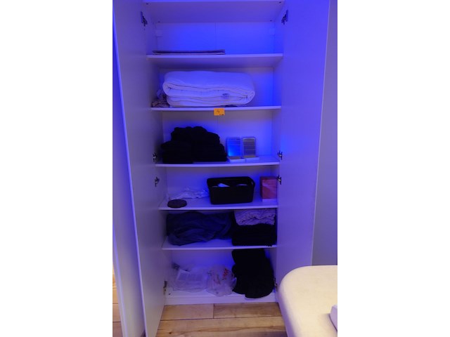 3x inhoud kast - afbeelding 7 van  26