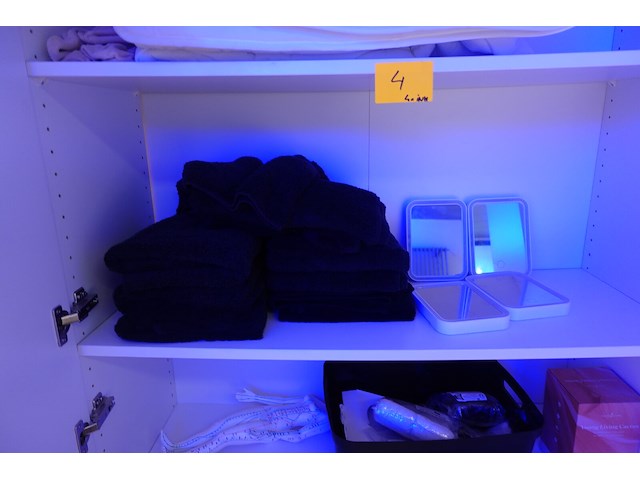 3x inhoud kast - afbeelding 13 van  26