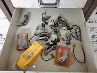 3x kast met inhoud - afbeelding 10 van  25