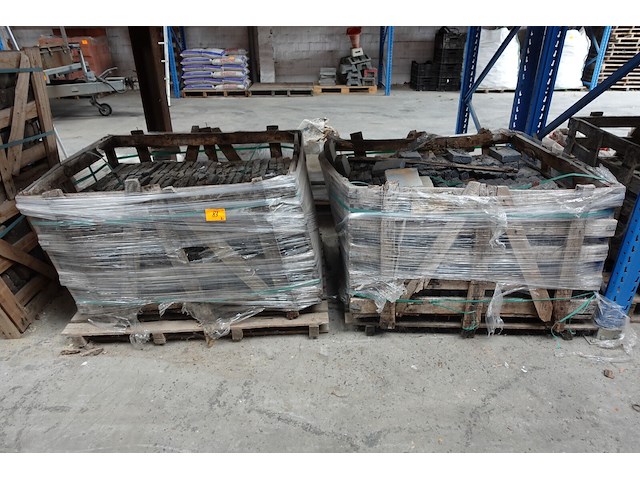 3x kist natuursteen tegel - afbeelding 1 van  7