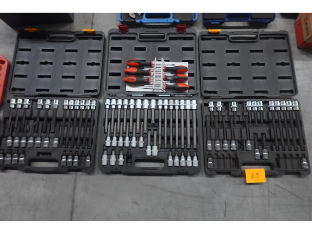 3x koffer diverse doppen - afbeelding 1 van  4