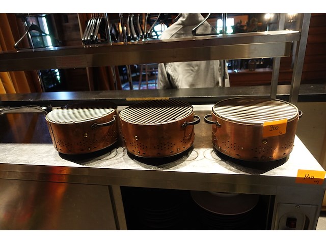 3x koperen tafel bbq - afbeelding 1 van  3