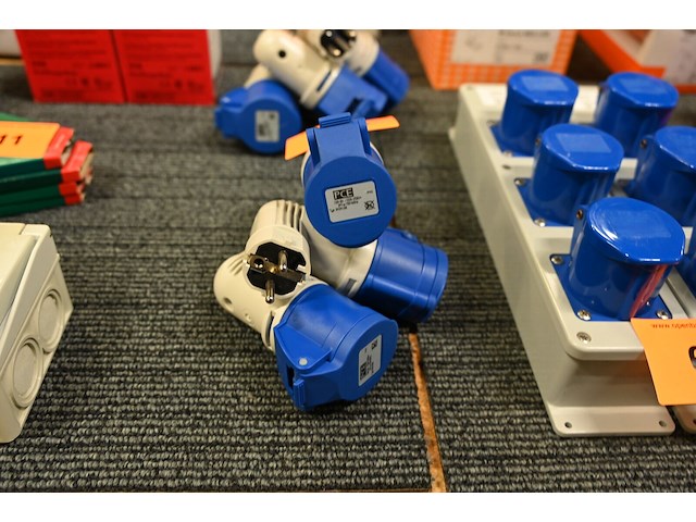 3x kopp cee adapter naar wandcontactdoos - afbeelding 2 van  2