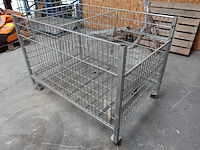 3x kunststof palletbox + oude metalen - afbeelding 4 van  11