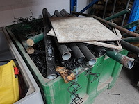 3x kunststof palletbox + oude metalen - afbeelding 5 van  11