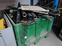3x kunststof palletbox + oude metalen - afbeelding 6 van  11