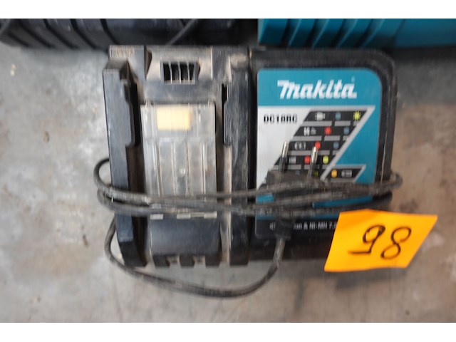 3x lader makita - afbeelding 2 van  4