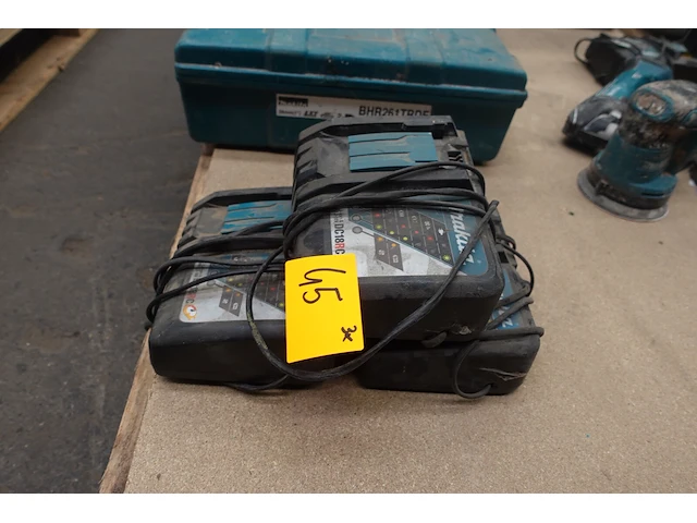 3x lader makita - afbeelding 3 van  3