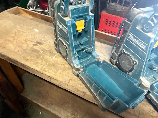 3x makita werfradio - afbeelding 5 van  5