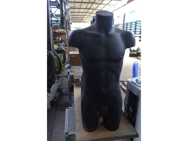 3x mannequin - afbeelding 2 van  2