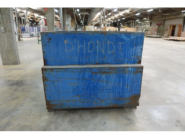 3x metalen bak + inhoud - afbeelding 3 van  7