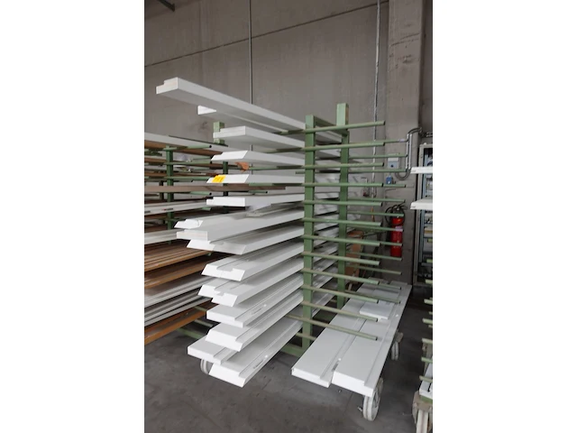 3x metalen droogrek + inhoud - afbeelding 2 van  4