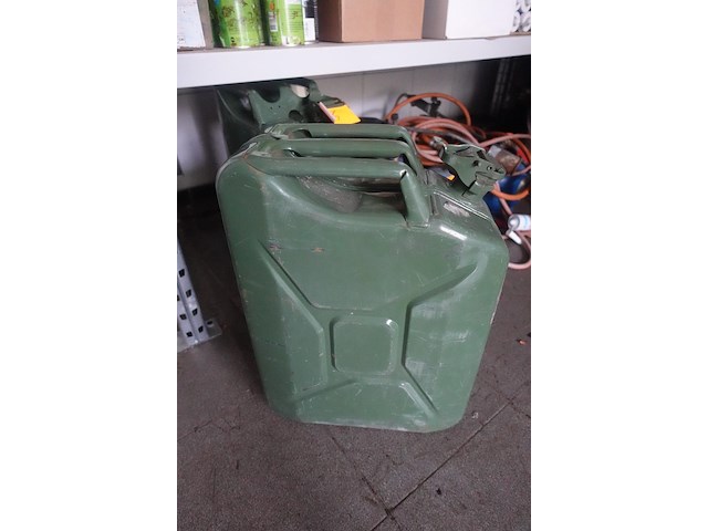 3x metalen jerrycan - afbeelding 2 van  4
