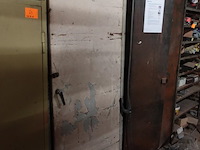 3x metalen kast + inhoud - afbeelding 2 van  5