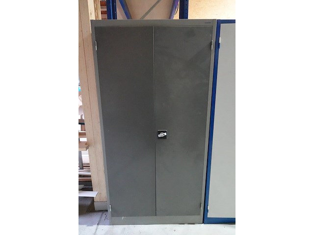 3x metalen kast + inhoud - afbeelding 2 van  13