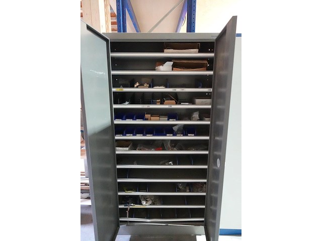 3x metalen kast + inhoud - afbeelding 5 van  13