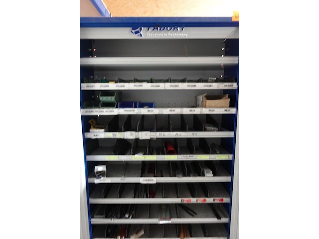 3x metalen kast + inhoud - afbeelding 9 van  13