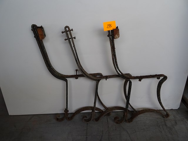 3x metalen onderstel voor tuinbank - afbeelding 2 van  4