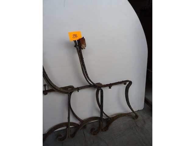 3x metalen onderstel voor tuinbank - afbeelding 4 van  4