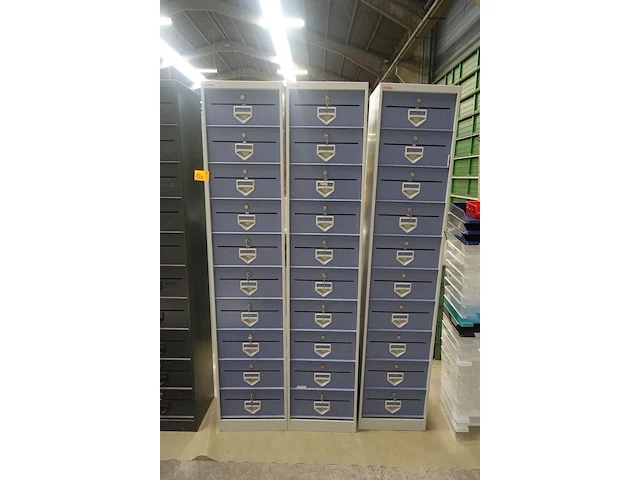 3x metalen postvakkenkast - afbeelding 1 van  4
