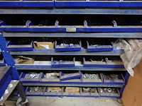 3x metalen rek fabory + inhoud - afbeelding 5 van  11