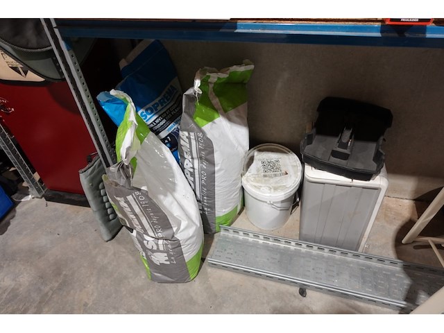 3x metalen rek + inhoud - afbeelding 2 van  22