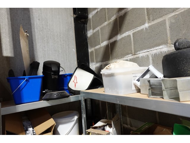 3x metalen rek + inhoud - afbeelding 5 van  22