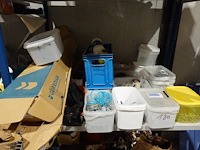 3x metalen rek + inhoud - afbeelding 13 van  22