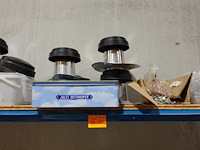 3x metalen rek + inhoud - afbeelding 17 van  22