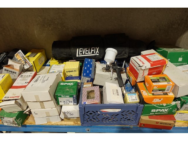 3x metalen rek + inhoud - afbeelding 19 van  22