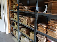 3x metalen rek + staaltjes parket - afbeelding 1 van  10