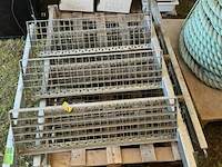 3x metalen rooster trap - afbeelding 1 van  5