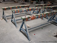 3x metalen schaarbokken, met bescherming - afbeelding 1 van  1