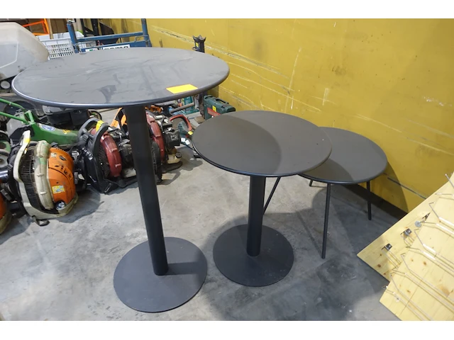 3x metalen tafel - afbeelding 1 van  5