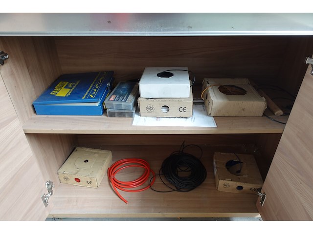 3x mobiele kast met inhoud - afbeelding 2 van  13