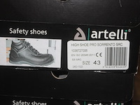 3x paar veiligheidsschoenen, artelli, high shoe pro sorrento src en low shoe pro sorrento src, maat 43, gebruikt - afbeelding 2 van  4